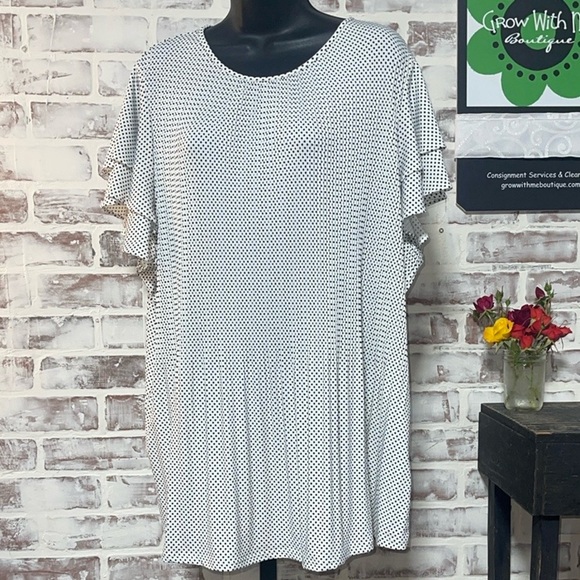Adrianna Papell Monochrome Polka Dot Blouse - Picture 1 of 7